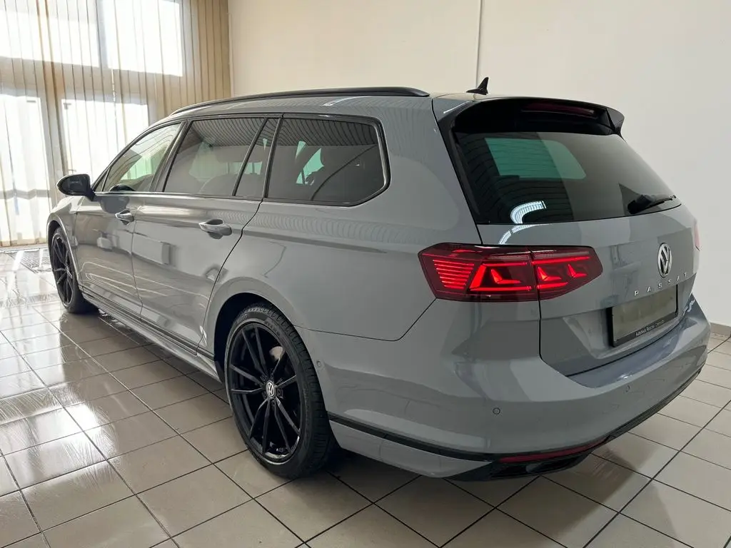 Photo 1 : Volkswagen Passat 2019 Petrol