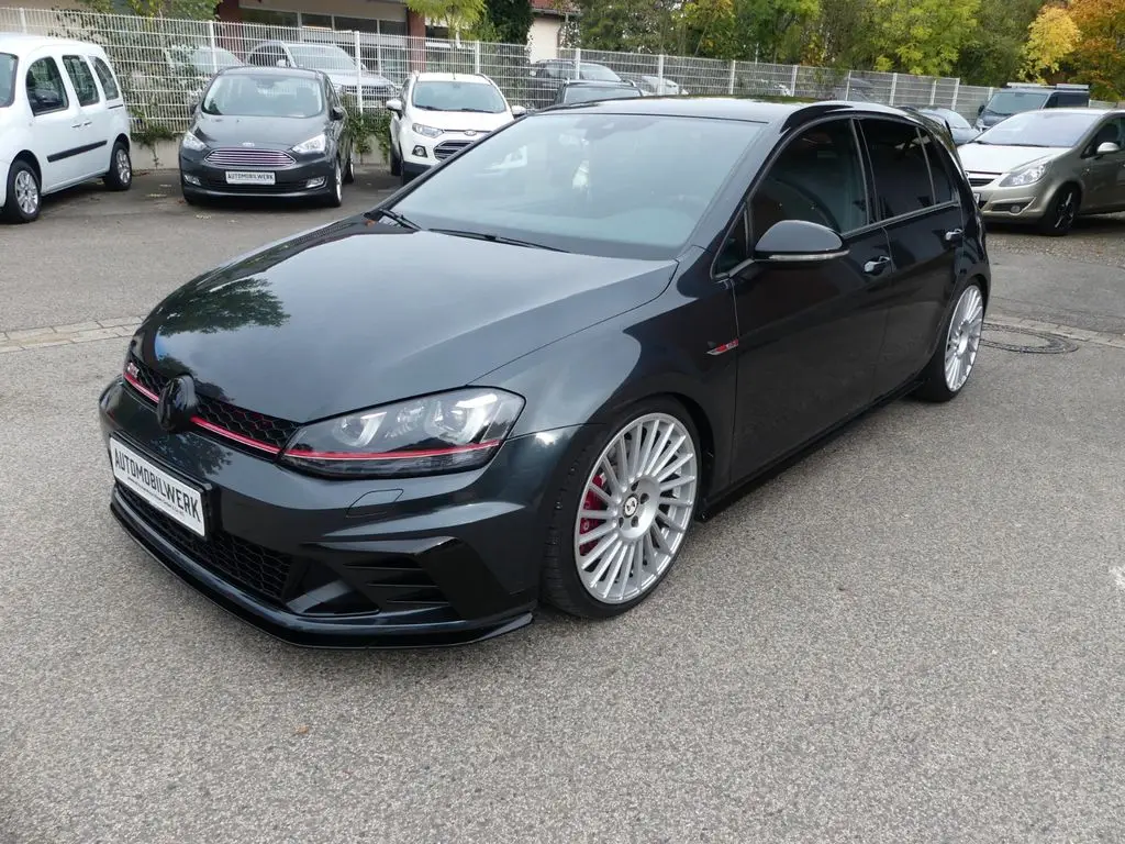 Photo 1 : Volkswagen Golf 2016 Petrol