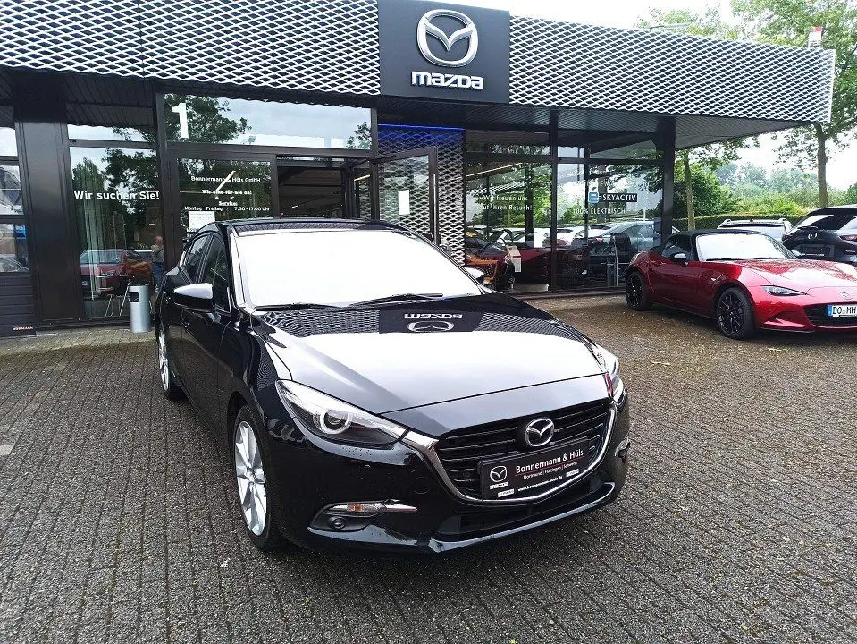 Photo 1 : Mazda 3 2018 Essence