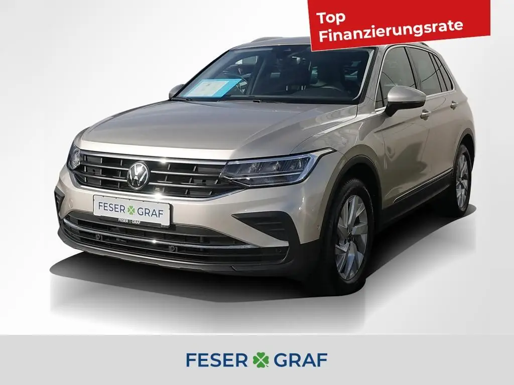 Photo 1 : Volkswagen Tiguan 2024 Essence