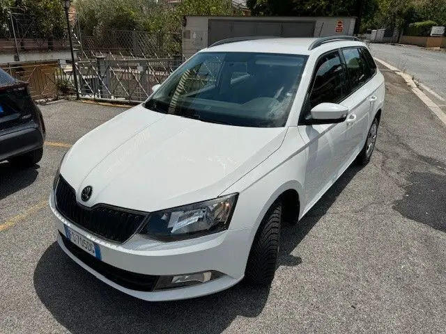 Photo 1 : Skoda Fabia 2018 Diesel