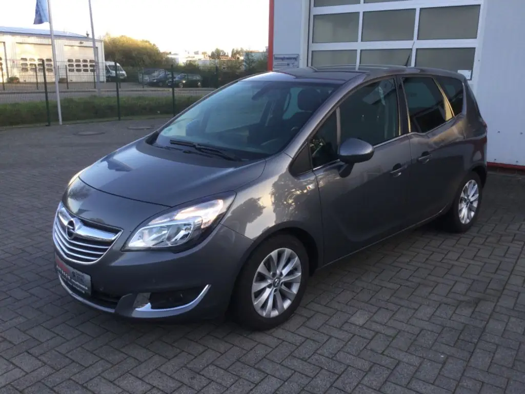 Photo 1 : Opel Meriva 2015 Petrol