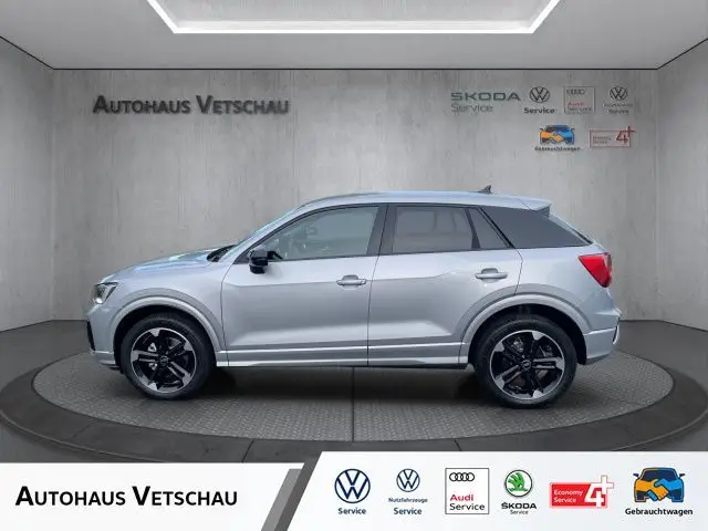 Photo 1 : Audi Q2 2024 Essence