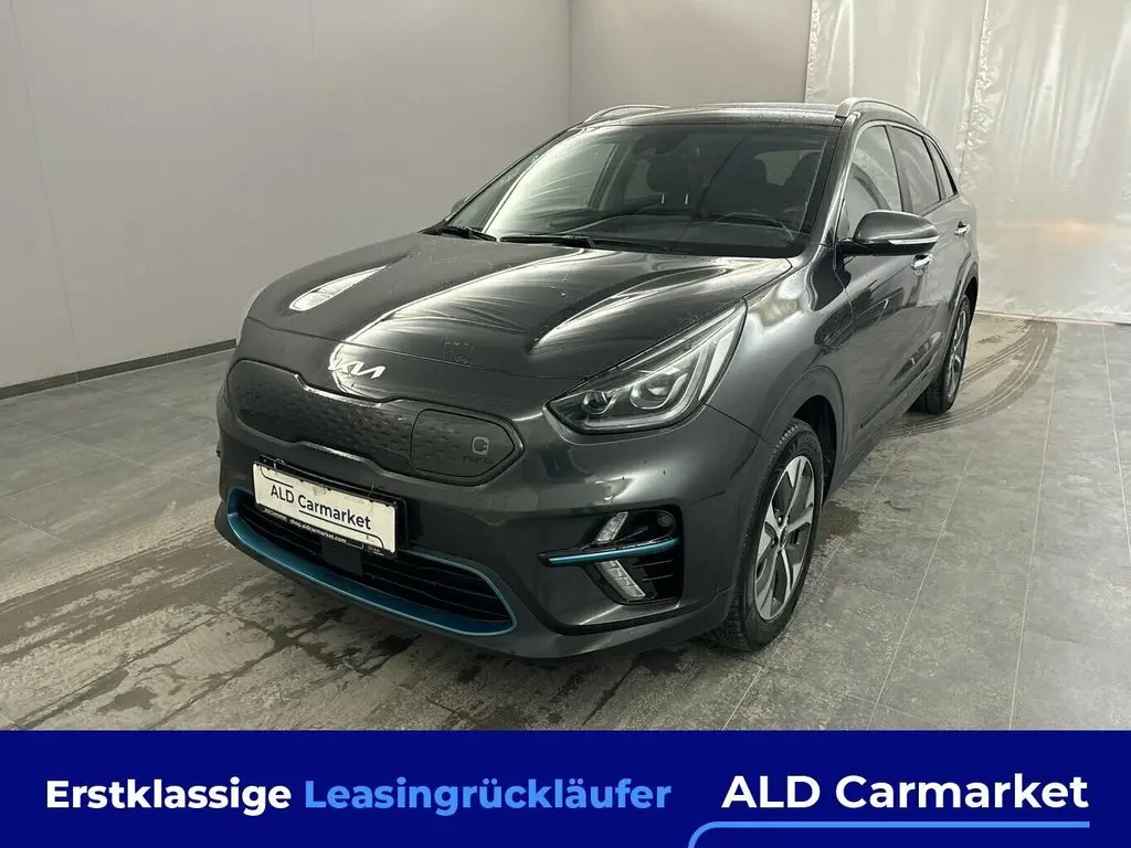 Photo 1 : Kia Niro 2021 Non renseigné