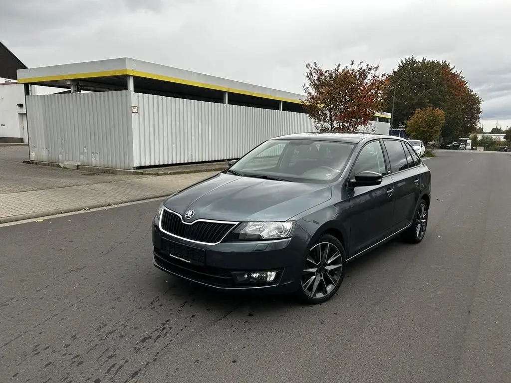 Photo 1 : Skoda Rapid 2015 Essence