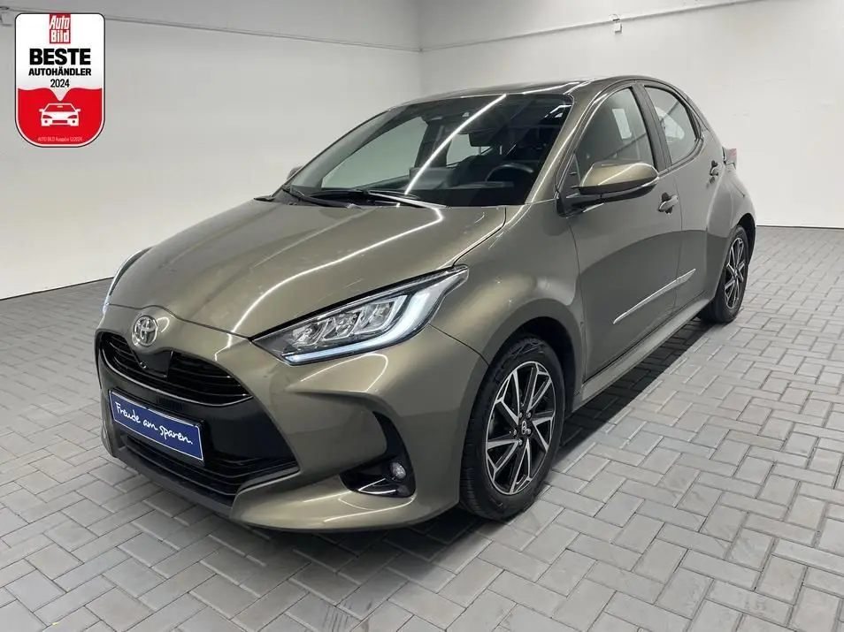 Photo 1 : Toyota Yaris 2020 Petrol