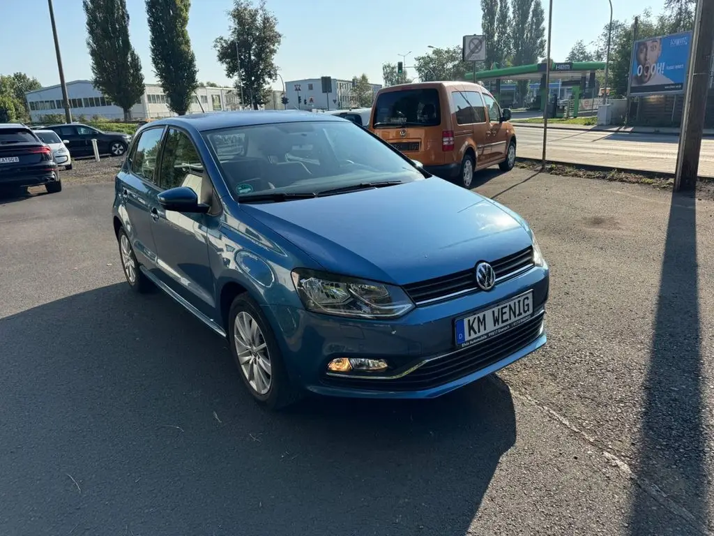 Photo 1 : Volkswagen Polo 2015 Petrol