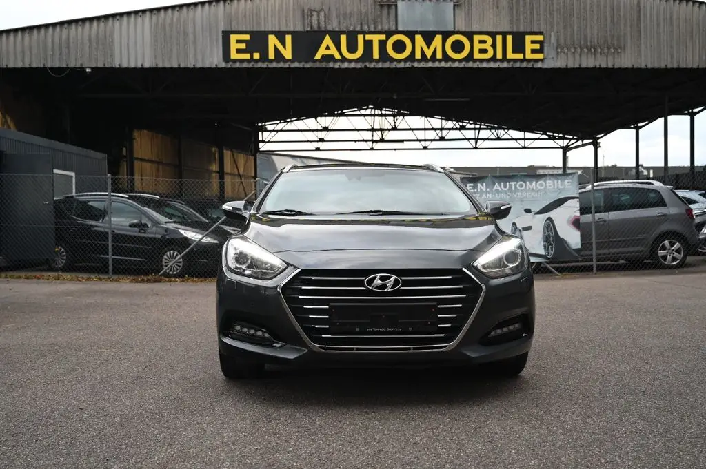 Photo 1 : Hyundai I40 2015 Diesel