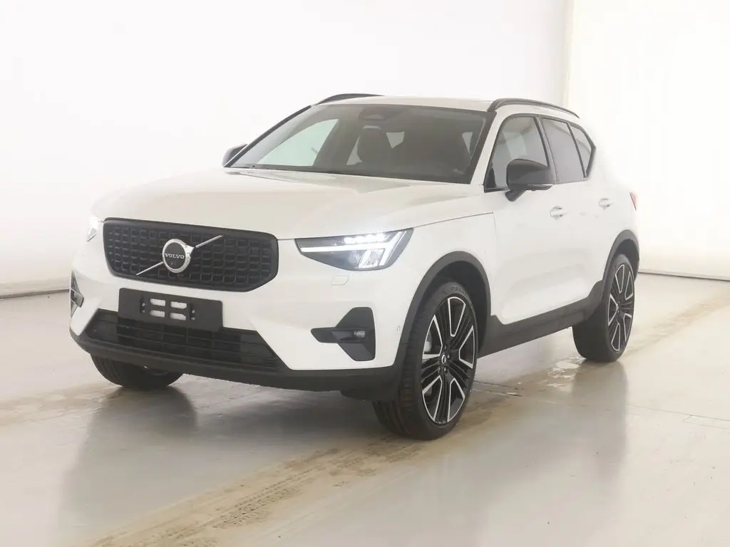 Photo 1 : Volvo Xc40 2024 Petrol