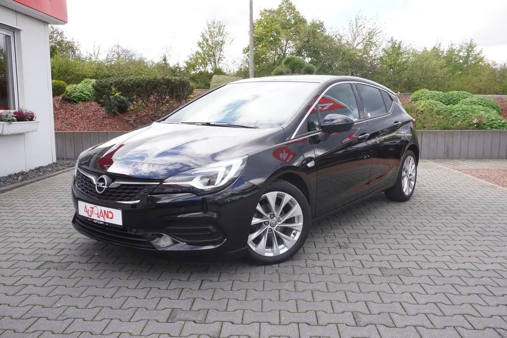 Photo 1 : Opel Astra 2020 Essence