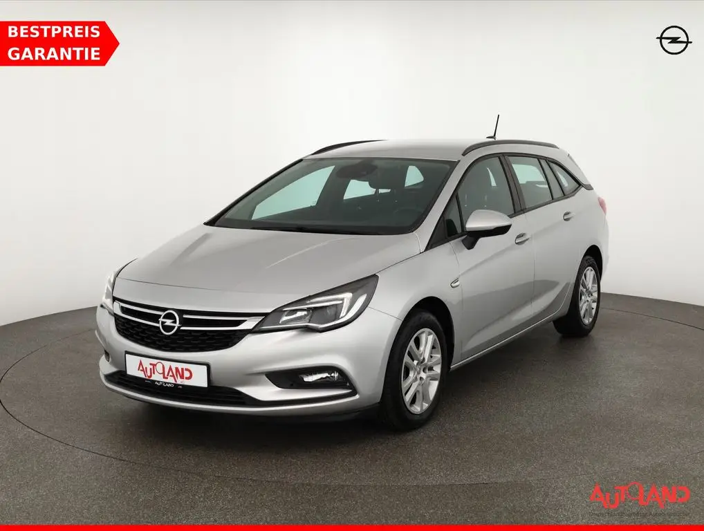 Photo 1 : Opel Astra 2018 Diesel