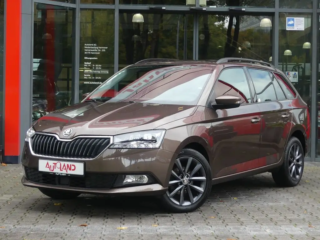 Photo 1 : Skoda Fabia 2019 Essence