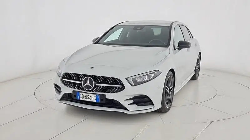 Photo 1 : Mercedes-benz Classe A 2021 Petrol