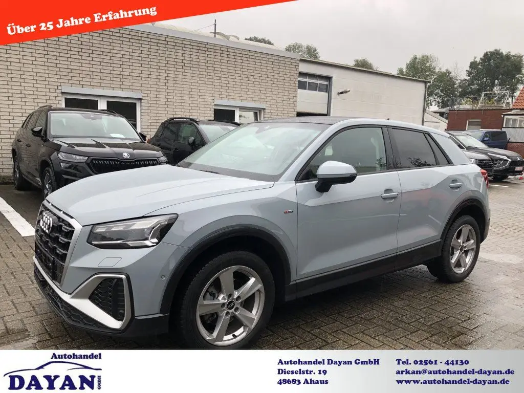 Photo 1 : Audi Q2 2023 Petrol