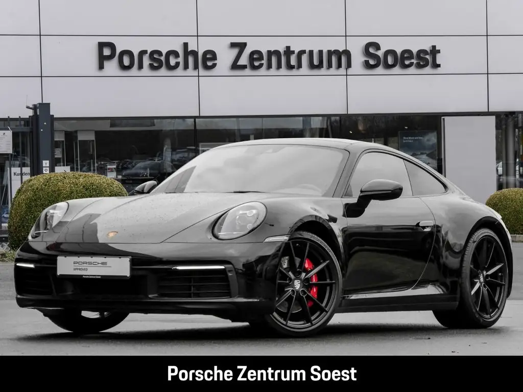 Photo 1 : Porsche 992 2021 Petrol