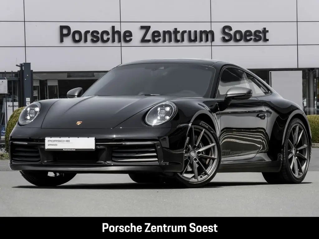 Photo 1 : Porsche 992 2023 Essence