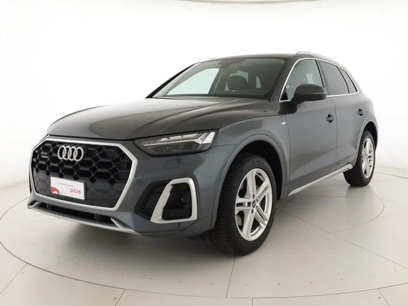 Photo 1 : Audi Q5 2021 Autres