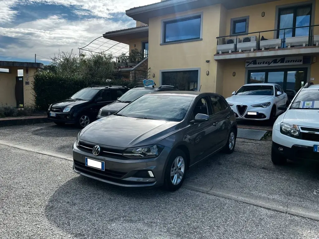 Photo 1 : Volkswagen Polo 2018 Petrol