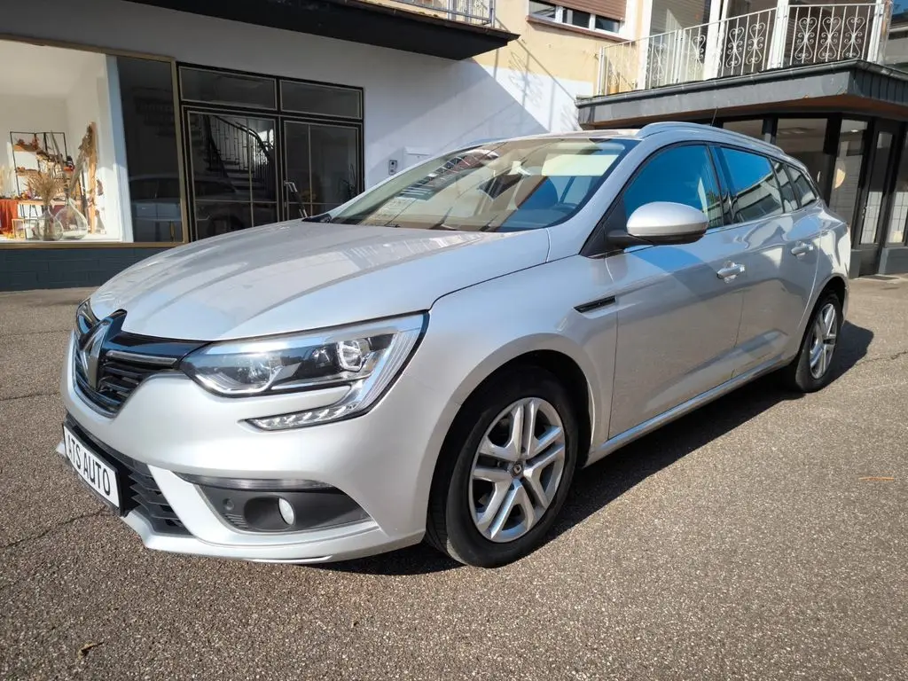 Photo 1 : Renault Megane 2020 Diesel