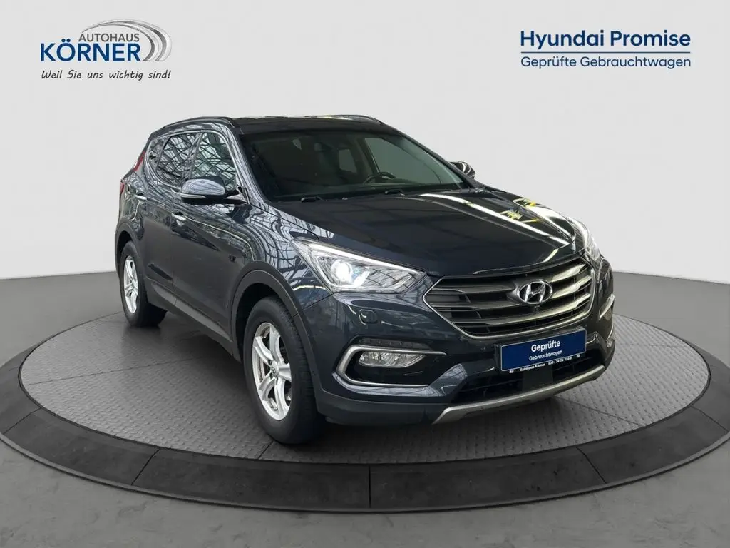 Photo 1 : Hyundai Santa Fe 2016 Diesel