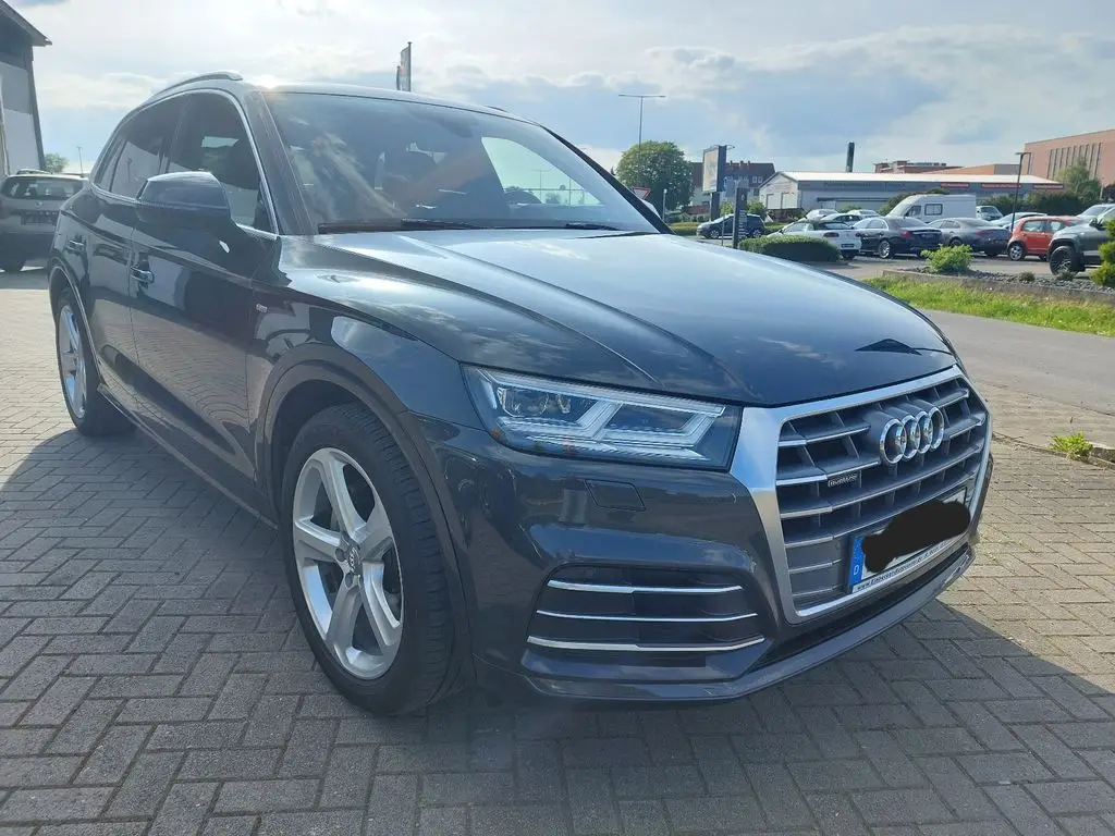 Photo 1 : Audi Q5 2017 Diesel