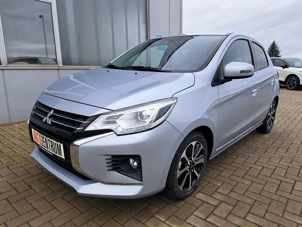 Photo 1 : Mitsubishi Space Star 2023 Petrol