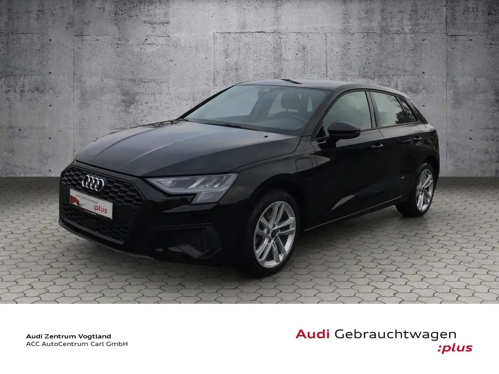 Photo 1 : Audi A3 2022 Hybrid