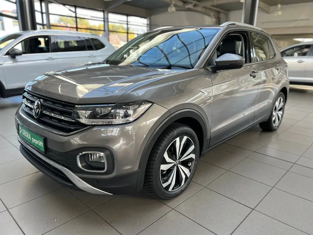 Photo 1 : Volkswagen T-cross 2021 Essence