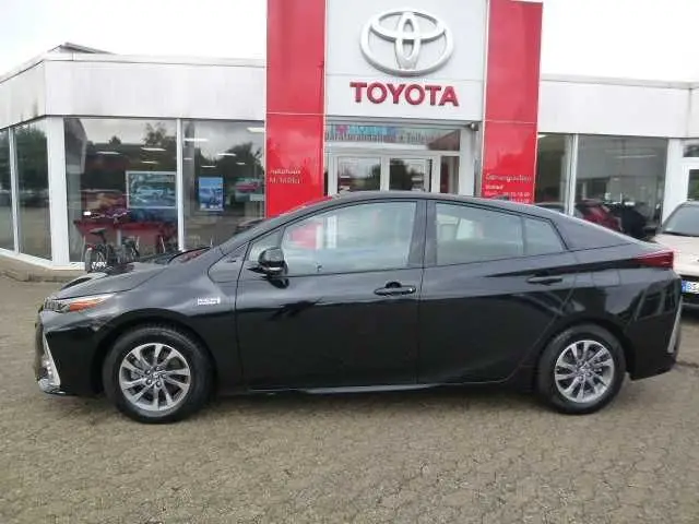 Photo 1 : Toyota Prius 2022 Essence