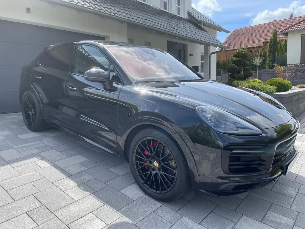 Photo 1 : Porsche Cayenne 2023 Petrol