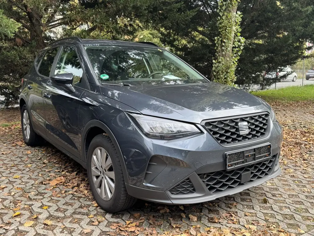 Photo 1 : Seat Arona 2024 Petrol