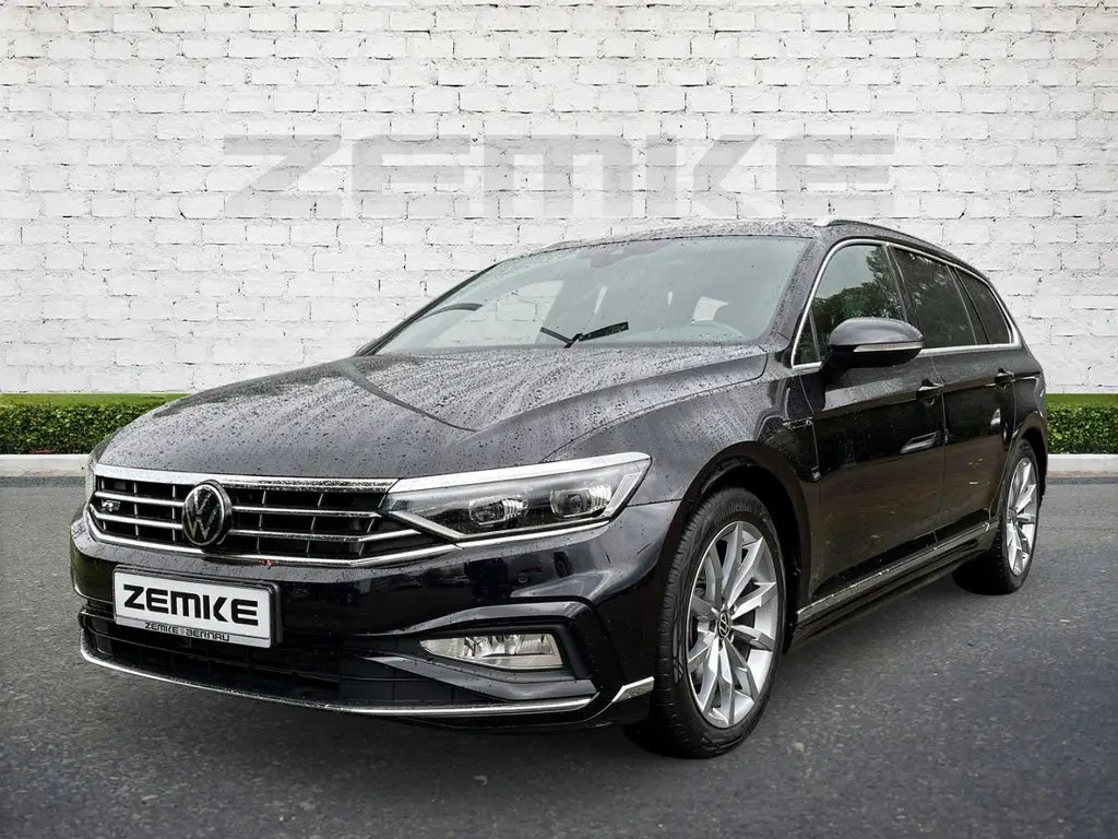 Photo 1 : Volkswagen Passat 2023 Essence