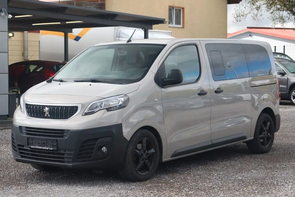 Photo 1 : Peugeot Traveller 2018 Diesel