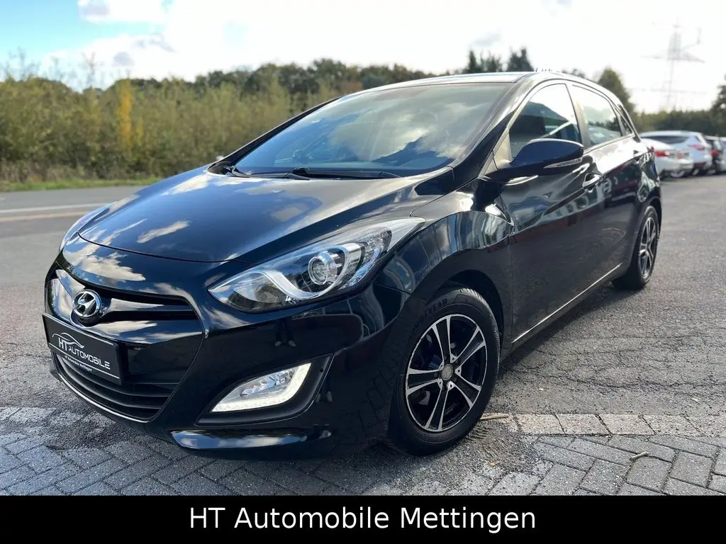 Photo 1 : Hyundai I30 2015 Petrol