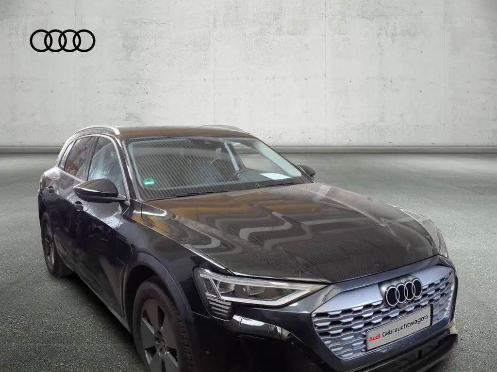 Photo 1 : Audi Q8 2023 Not specified