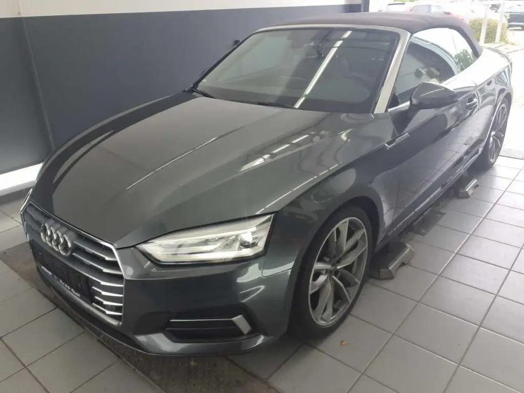 Photo 1 : Audi A5 2019 Petrol