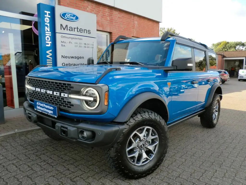 Photo 1 : Ford Bronco 2023 Petrol