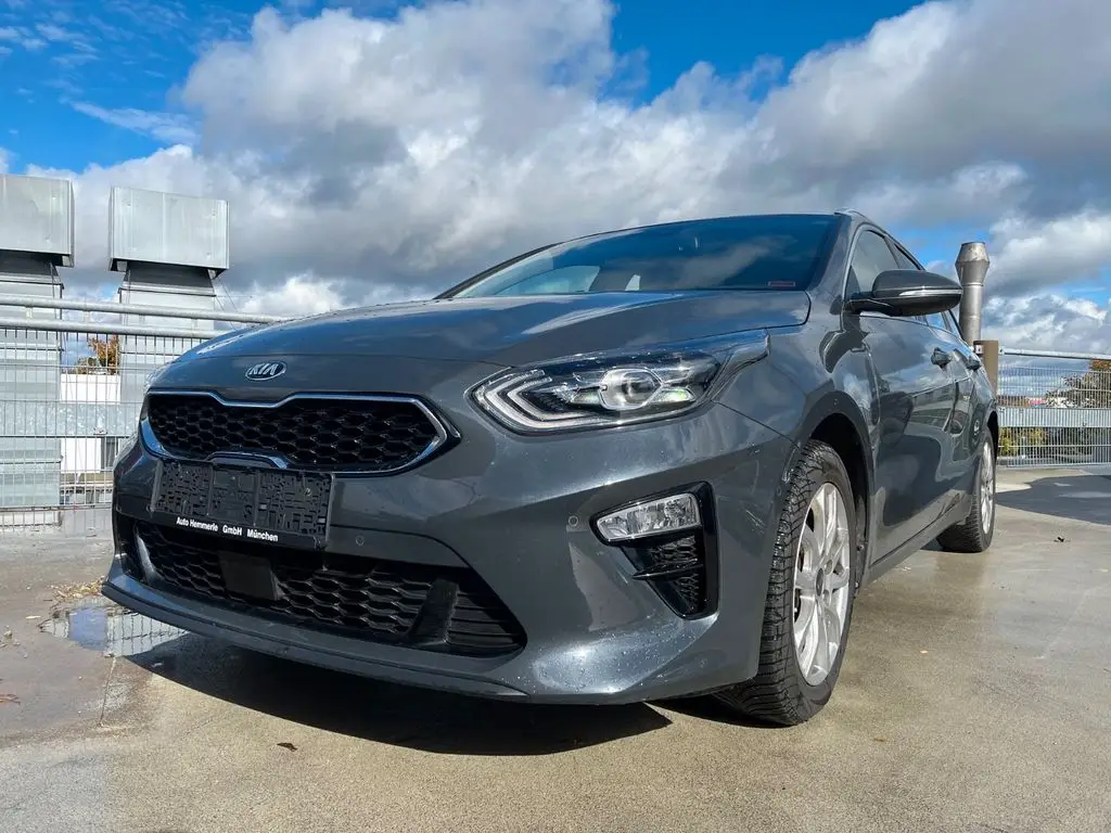 Photo 1 : Kia Ceed 2018 Petrol