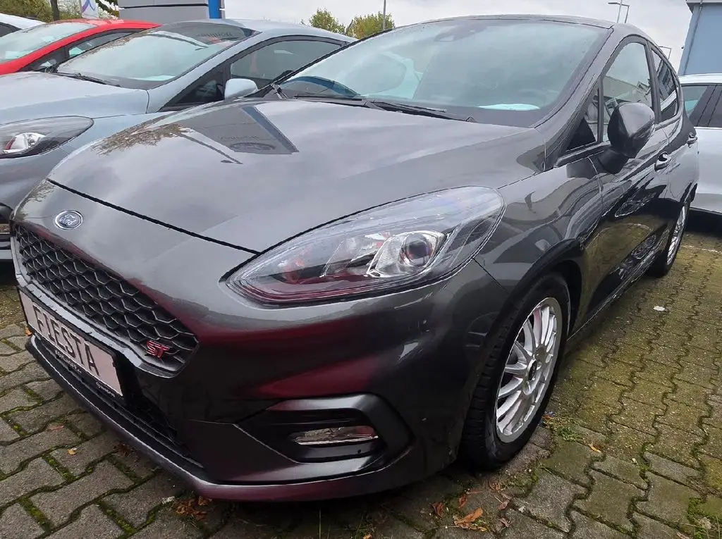 Photo 1 : Ford Fiesta 2019 Essence