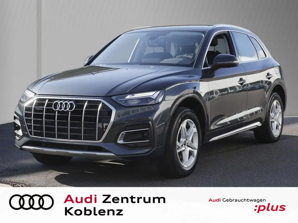 Photo 1 : Audi Q5 2021 Hybrid