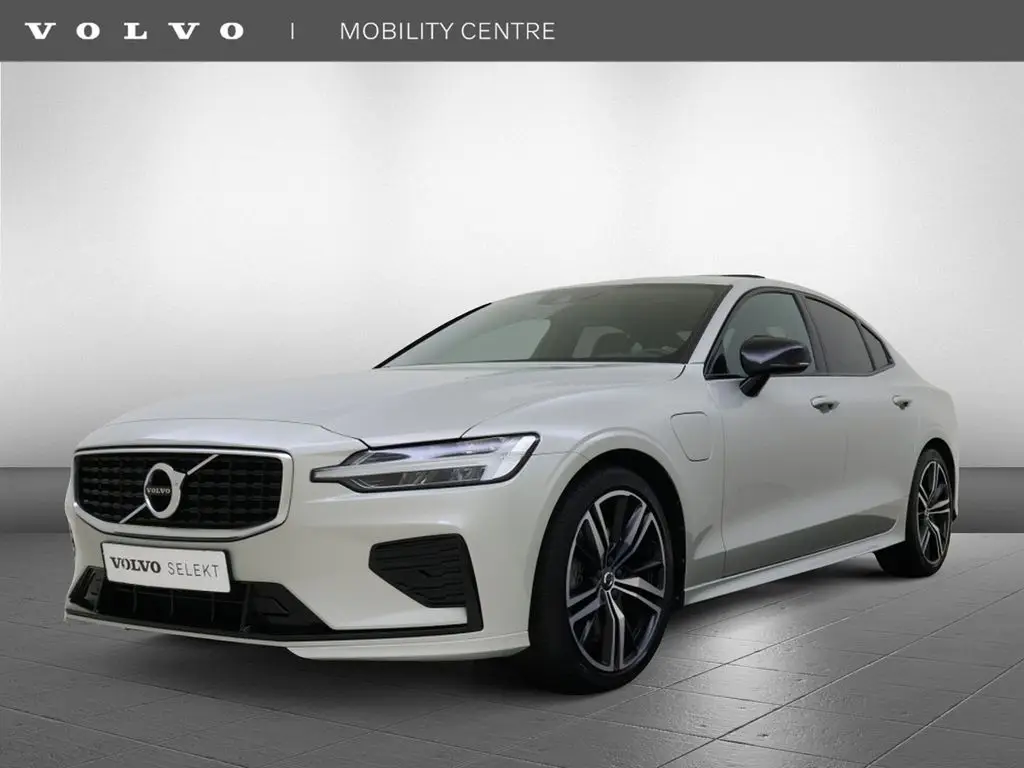 Photo 1 : Volvo S60 2020 Hybride