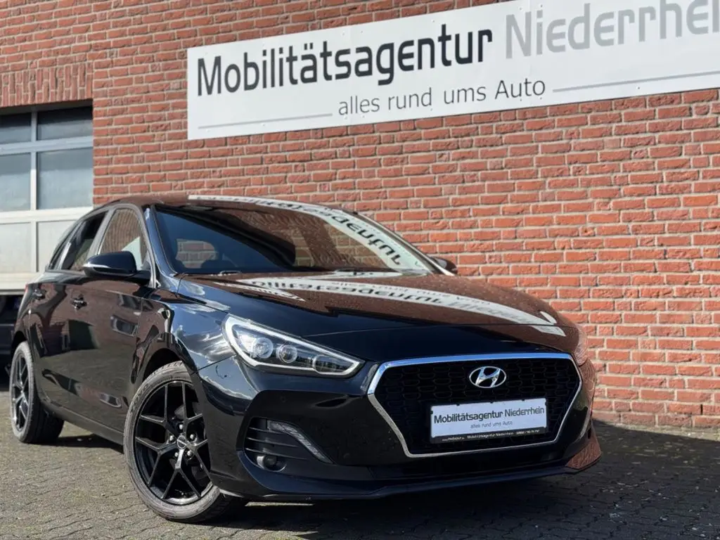 Photo 1 : Hyundai I30 2018 Petrol