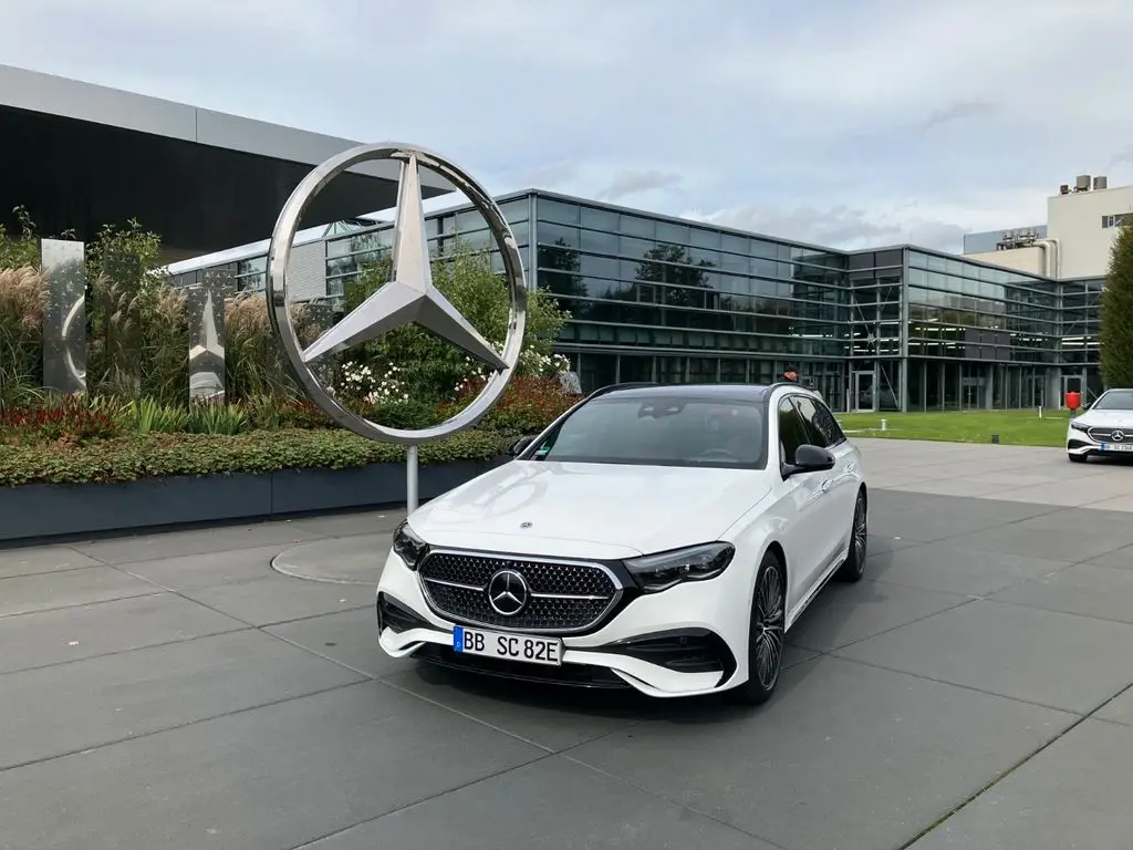 Photo 1 : Mercedes-benz Classe E 2024 Hybrid