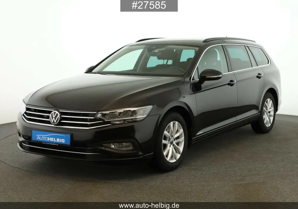 Photo 1 : Volkswagen Passat 2021 Petrol