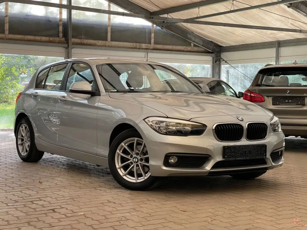 Photo 1 : Bmw Serie 1 2019 Diesel