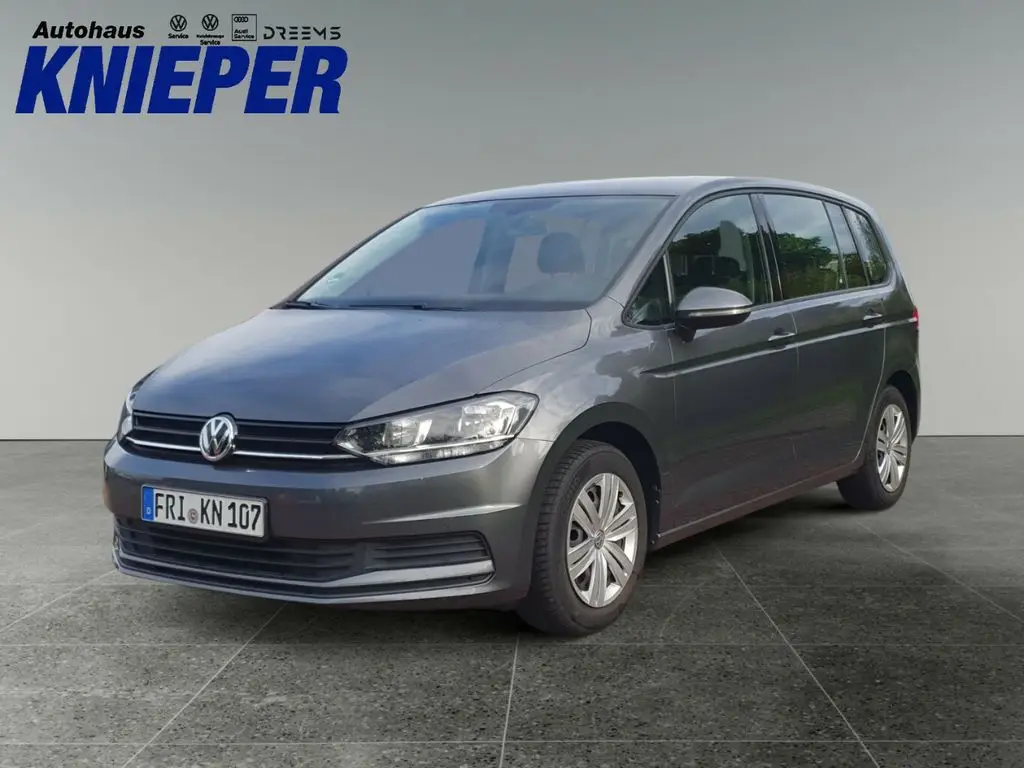 Photo 1 : Volkswagen Touran 2018 Petrol