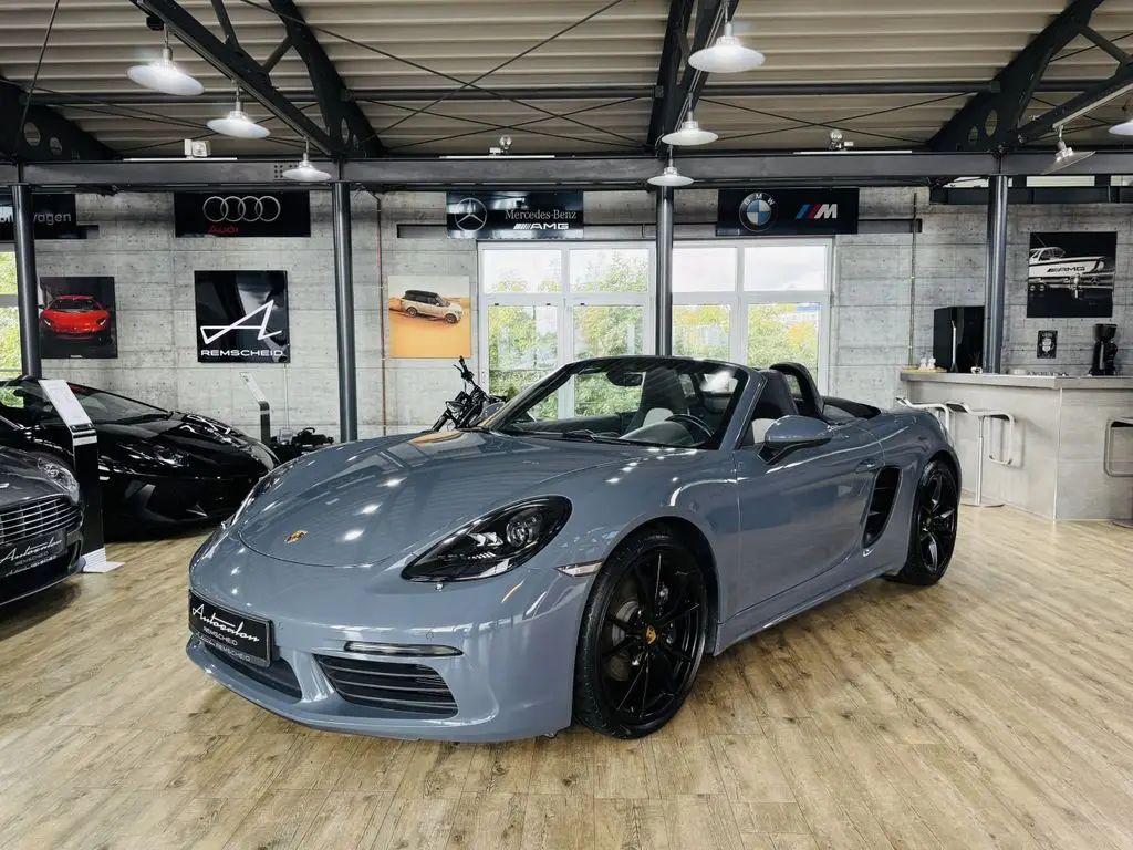 Photo 1 : Porsche Boxster 2018 Petrol