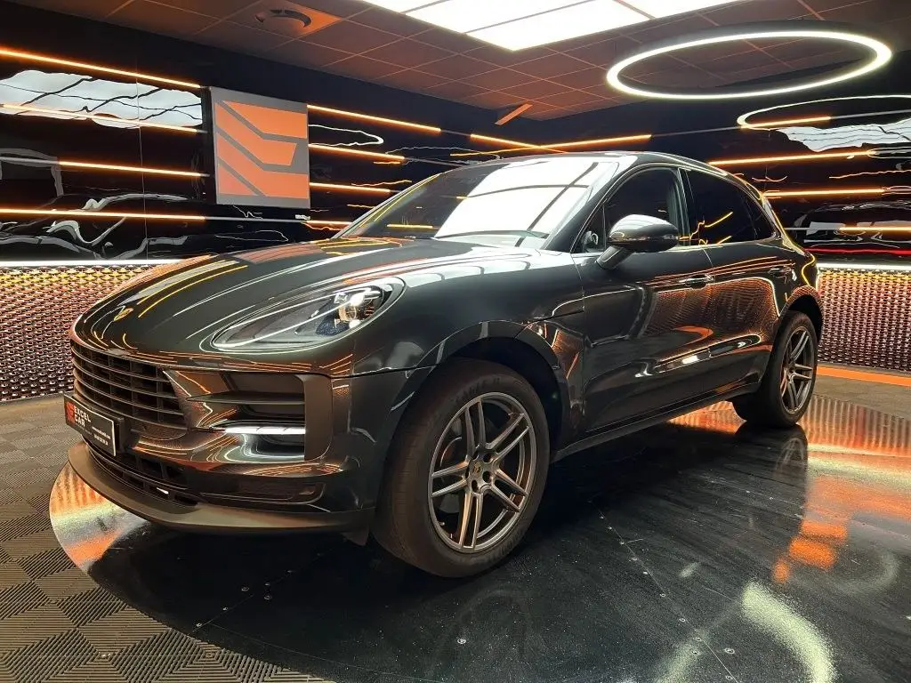 Photo 1 : Porsche Macan 2019 Essence