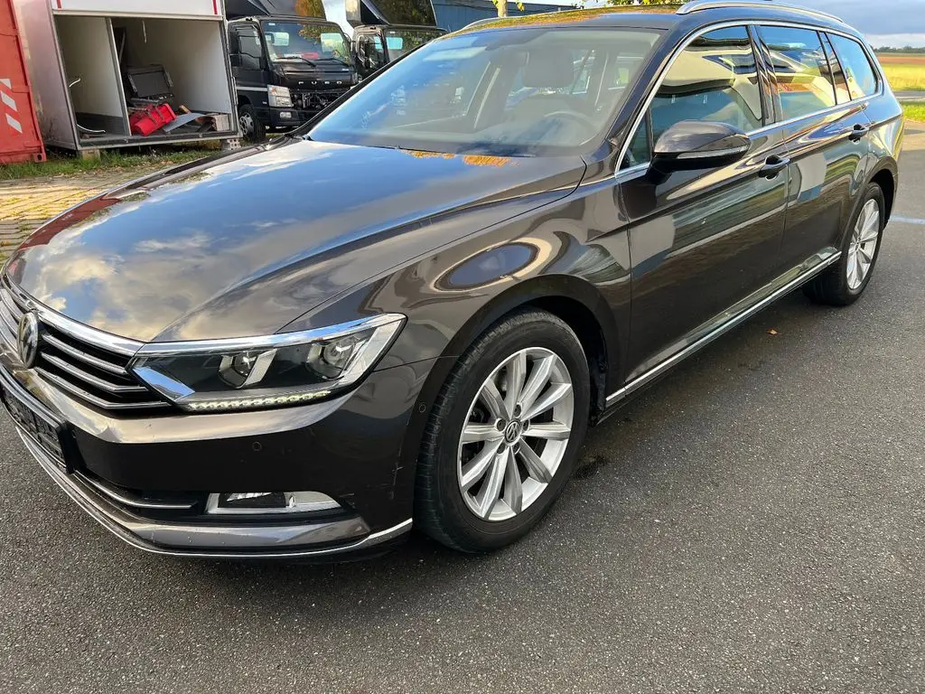 Photo 1 : Volkswagen Passat 2015 Diesel