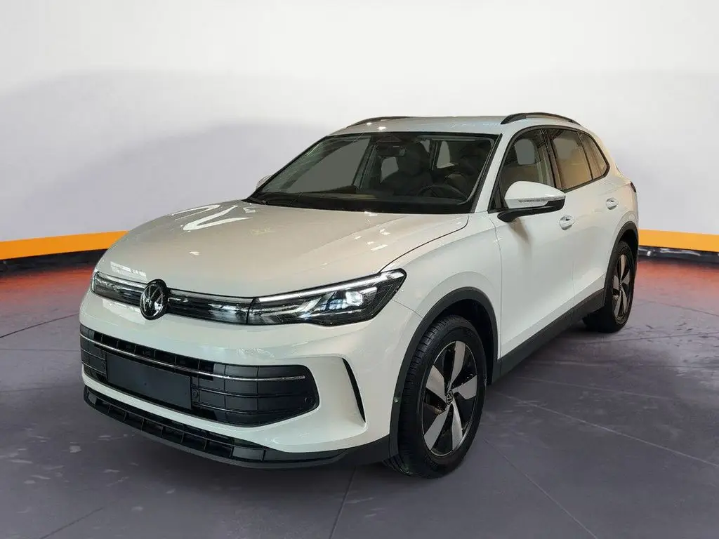 Photo 1 : Volkswagen Tiguan 2024 Petrol